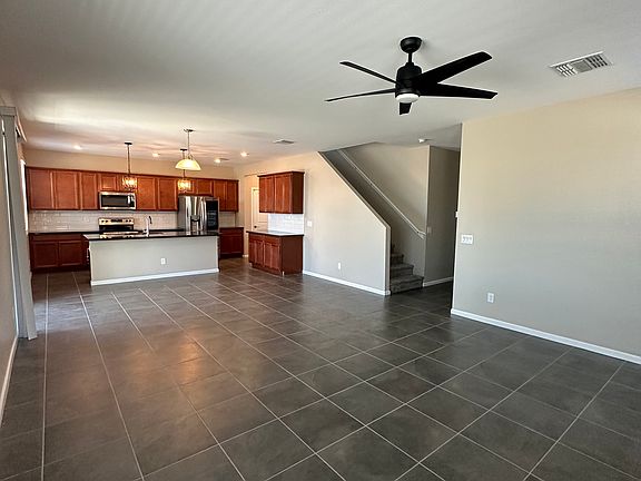 4th image of 17851 W Daley Ln