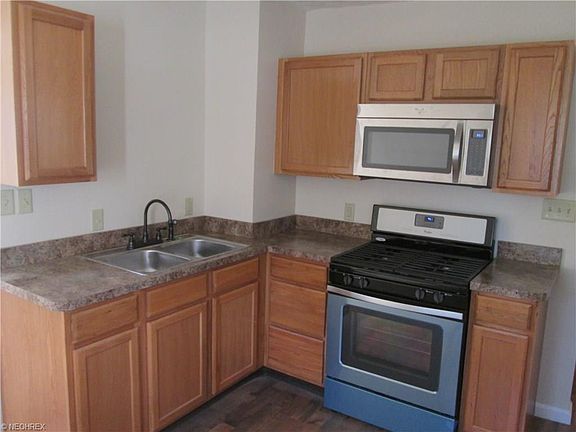 5th image of 1007 Roosevelt Ave