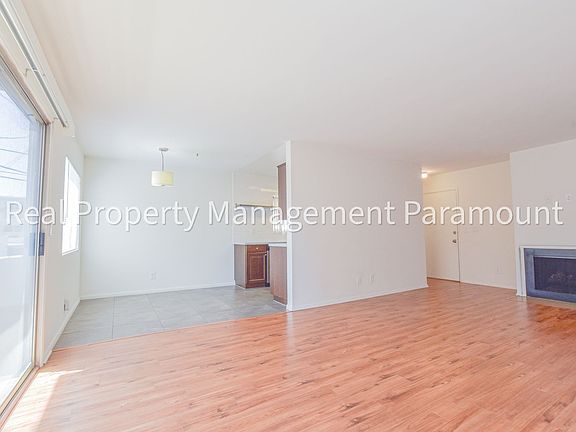 5th image of 1255 Granville Ave APT 5