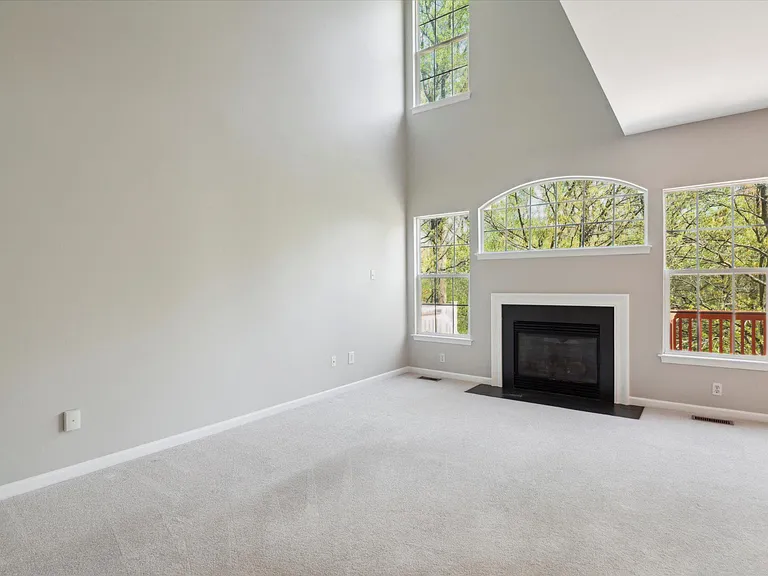 103 Birchwood Dr — Photo 6