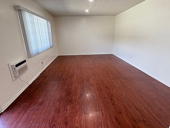 2nd image of 15853 Landmark Dr APT 3