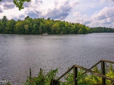 65 Canterbury Ln, Hinsdale, MA, 01235