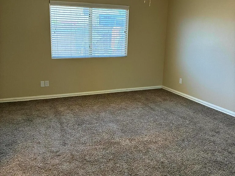 1331 W Stottler Dr — Photo 14