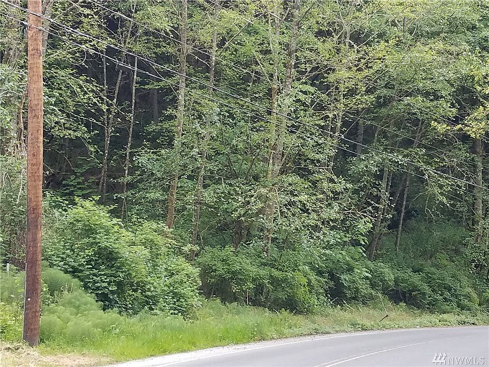 1st image of 13720 Holmes Point Dr NE