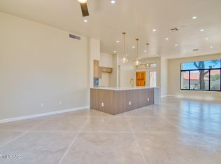 35 N Southern Swale Ave, Tucson, AZ 85748