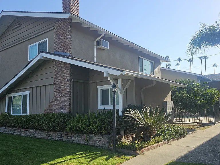 1240 - 1280 N San Gabriel Ave — Photo 10
