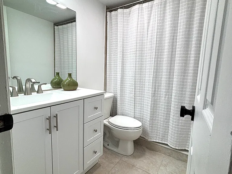 3402 Gardens East Dr #16A — Photo 8