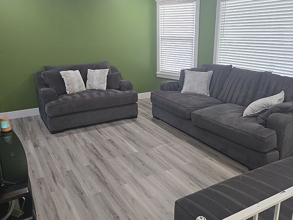 3rd image of 6521 S Daffodil Way