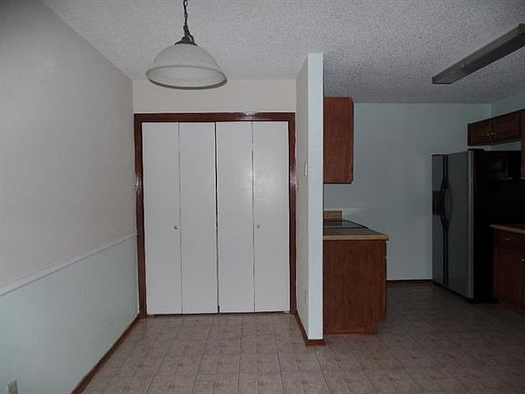 4th image of 4775 Wineberry Dr
