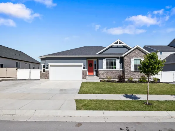 5420 N Cliffrose Dr, Eagle Mountain, UT 84005