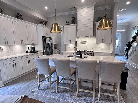 4th image of 6548 Avenue B St