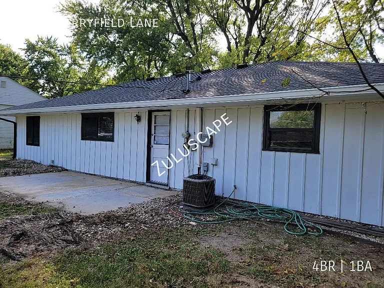 1235 Cherryfield Ln — Photo 3
