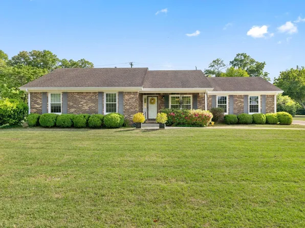 123 Wheeler Ave, Sheffield, AL 35660