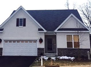 20 Cyprus Dr, Middletown, NY 10940