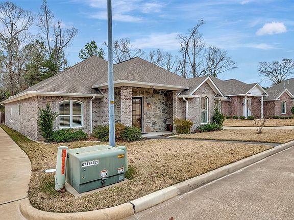 2nd image of 3609 Summer Hill Cir