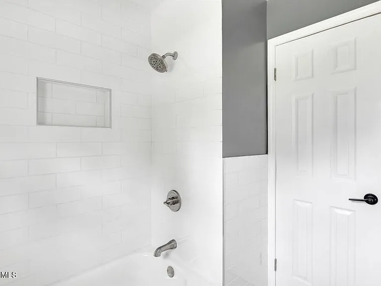 8 Woodland Dr — Photo 15