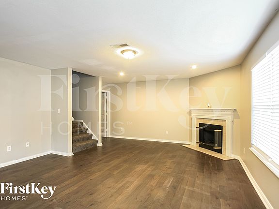 4th image of 6391 Layton Ln