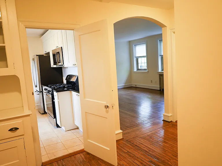 8001 Germantown Ave #36 — Photo 14