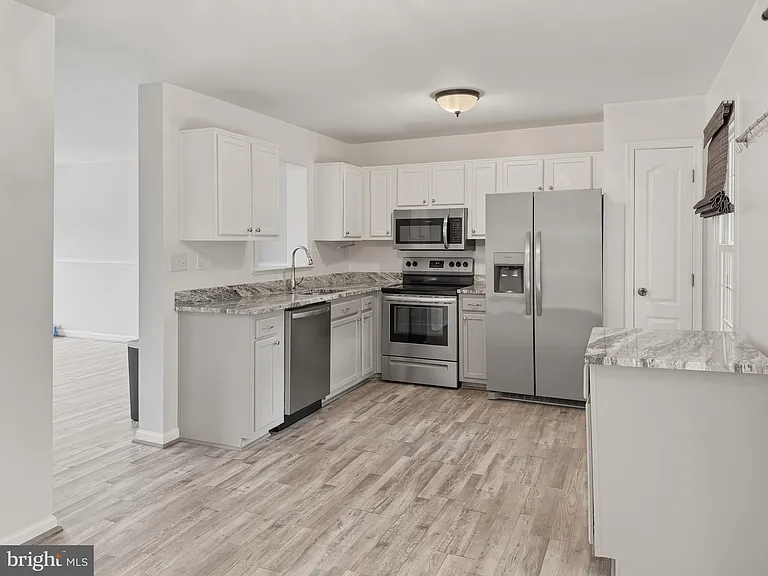 1107 Oak View Dr — Photo 11