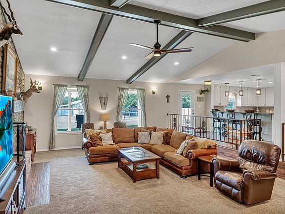 5th image of 2029 River Oaks Dr