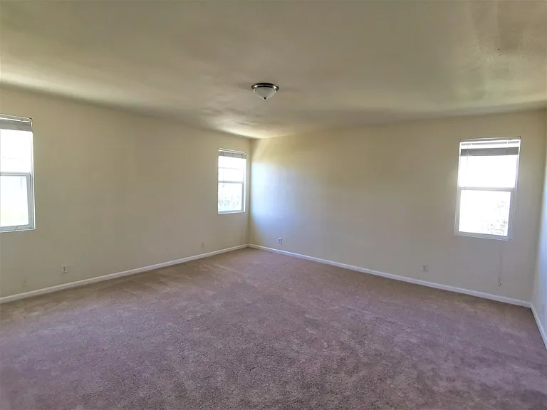 10413 Bunker Ln — Photo 18