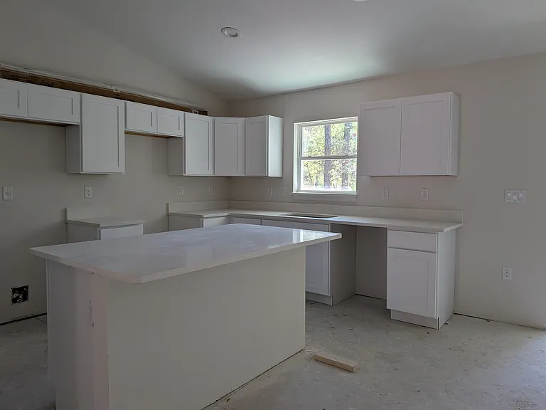 1640 W Saint Elizabeth Pl — Photo 3