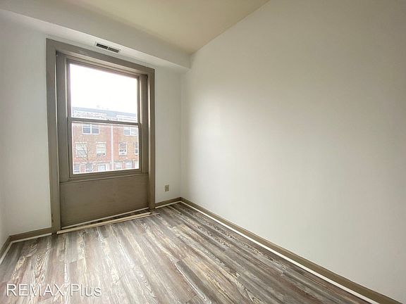 5th image of 1621 Diamond St #6761867
