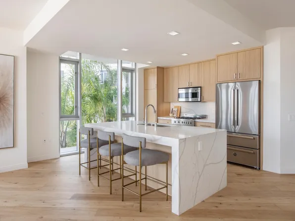 8500 Burton Way APT 419, Los Angeles, CA 90048