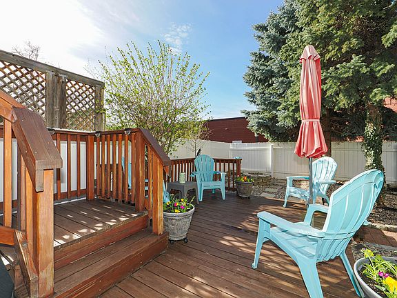 3rd image of 734 E Gables St