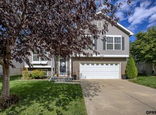 19620 V St, Omaha, NE 68135