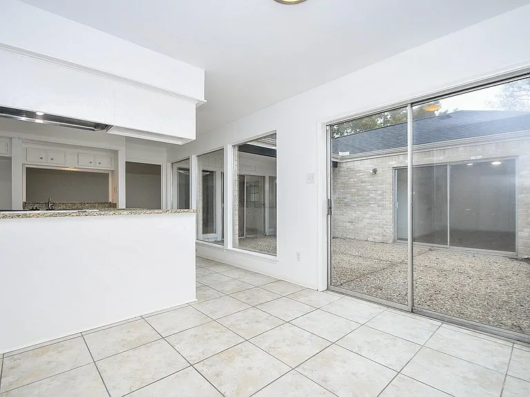 7822 Albin Ln — Photo 11