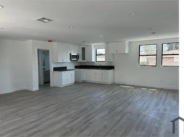 11420 Oxnard St #26, North Hollywood, CA 91606