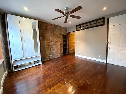 Rented by Compass | media 2