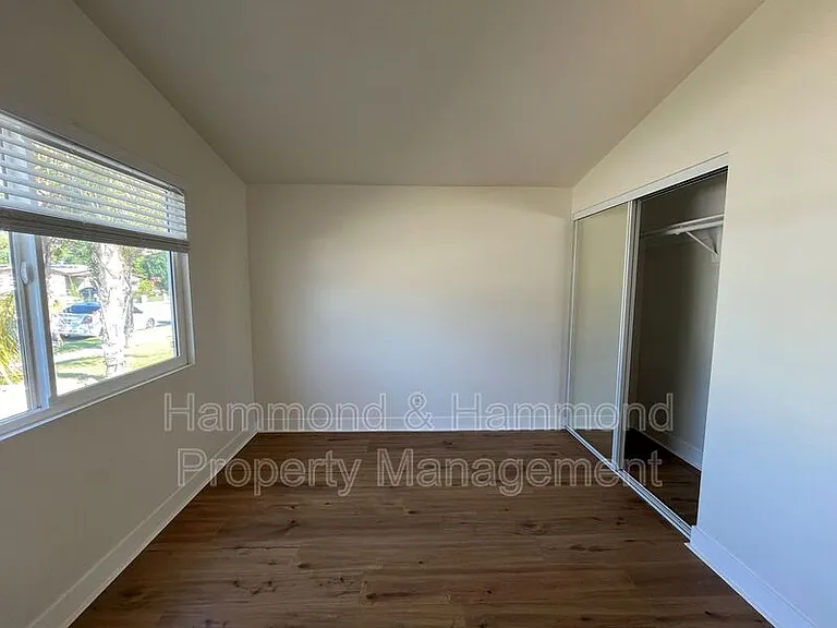 1462 4th St — Photo 15