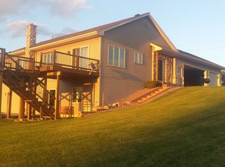 N6959 County Rd S, Horicon, WI 53032