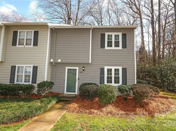 6011 Heath Valley Rd, Charlotte, NC 28210