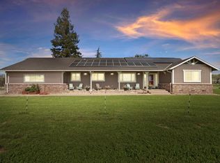 236 Creekview Ln, Wallace, CA 95254