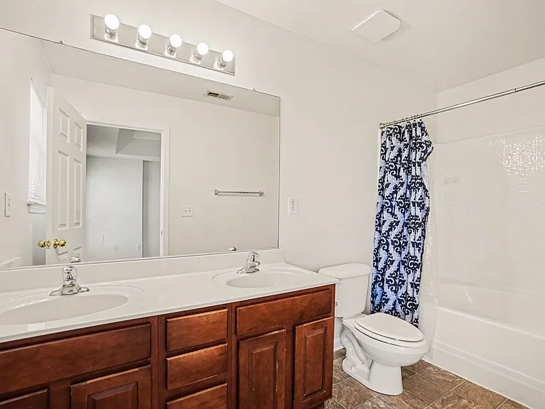 15658 King Louis Ct — Photo 17