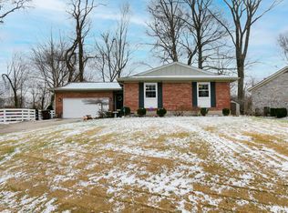 8707 Lynnhall Ct, Prospect, KY 40059