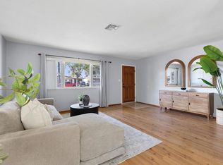 122 E Palomar St, Chula Vista, CA 91911