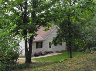 1718 Liske Rd, Hermann, MO 65041