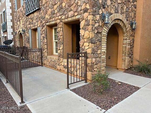 2nd image of 2627 S BAHAMA Drive