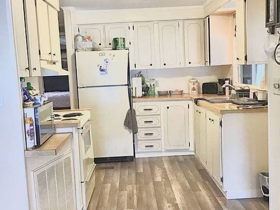 5th image of 2110 Greymont Dr