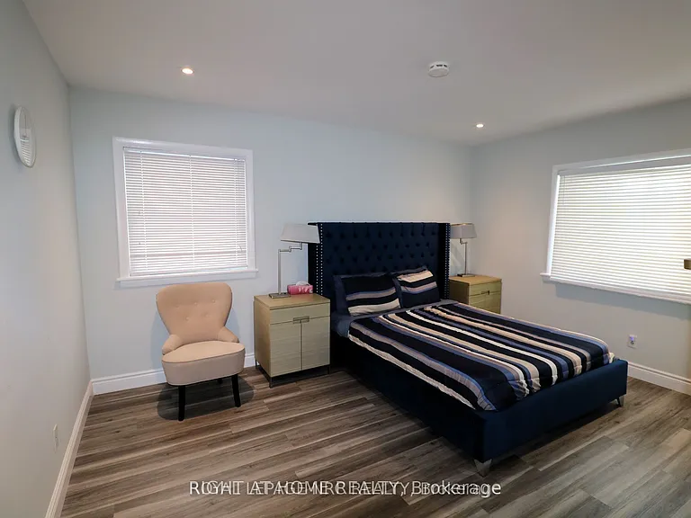 1095 Spears Rd — Photo 9