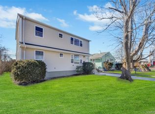 7 Howard Ave, Freeport, NY 11520