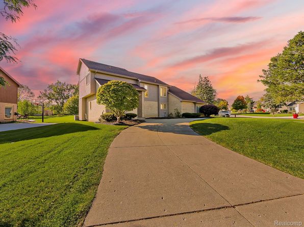 5412 Kingsway Ct