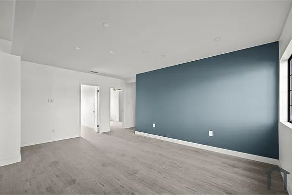 3454 Hunter St — Photo 6