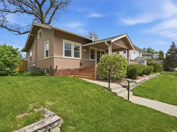1614 J Ave NE, Cedar Rapids, IA 52402