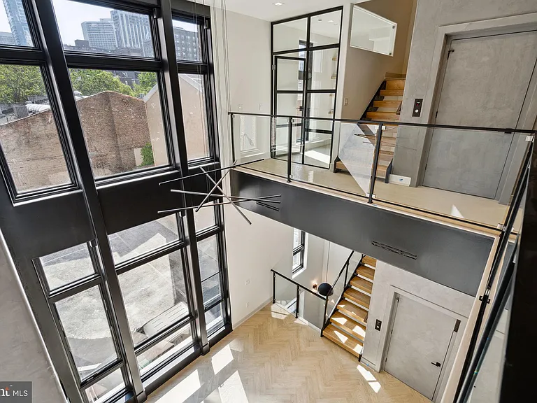 110 S Bonsall St — Photo 13