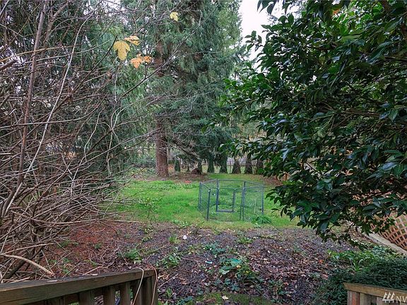 4th image of 771 NW Apple Blossom Loop